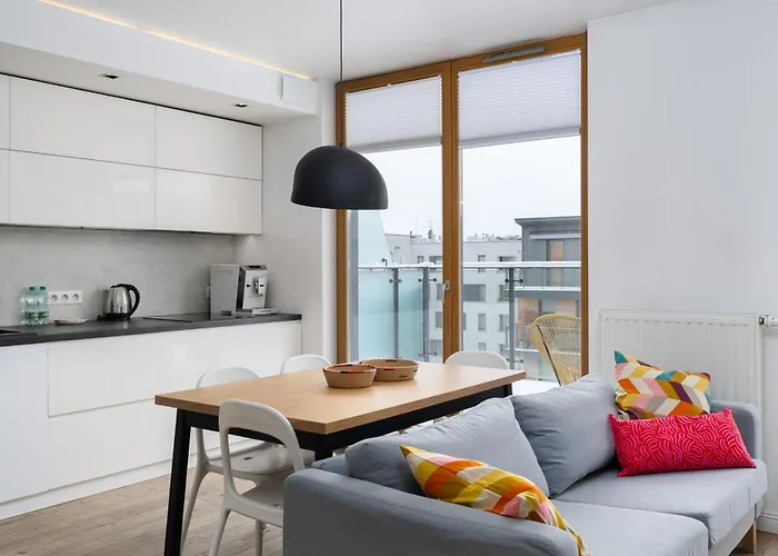 Apartment Bulwar Kurlandzki Downtown By Bookinghost