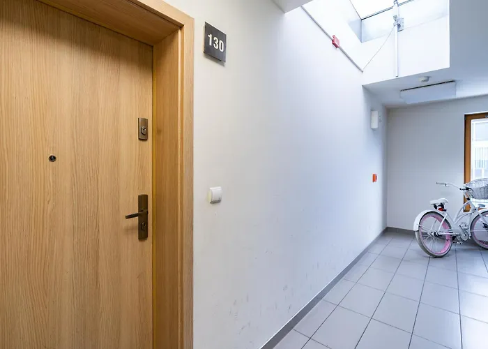 Apartment Bulwar Kurlandzki Downtown By Bookinghost Krakow