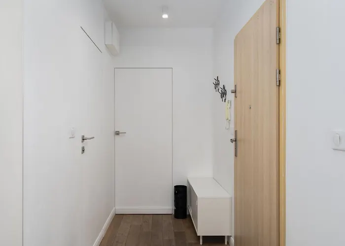 شقة Bulwar Kurlandzki Downtown By Bookinghost